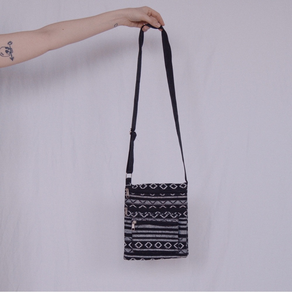 Vintage 90's Knit Print cross body bag shoulder purse